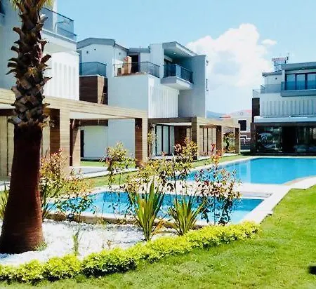 Elfida Villa